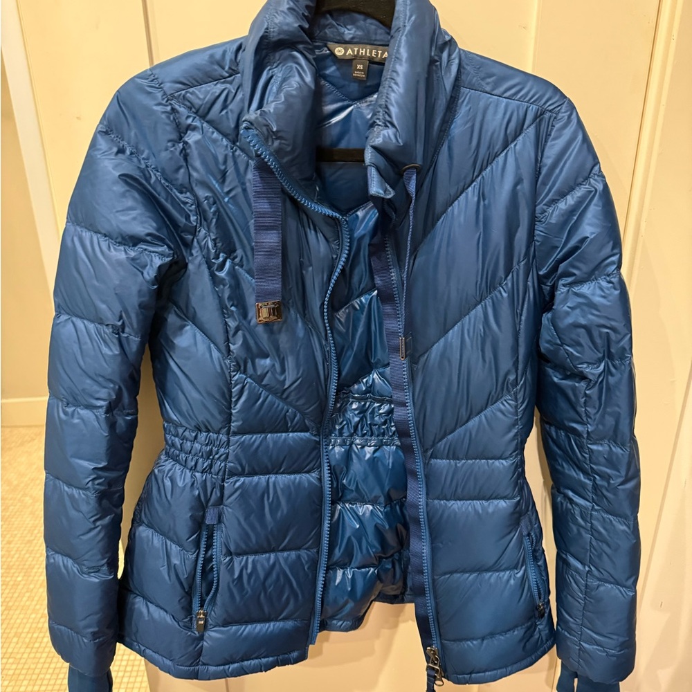 Athleta Women's Vibrant Blue Puffer Jacket